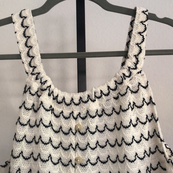 Texture & Thread sleeveless X-Large top, NWT - Picture 2 of 10